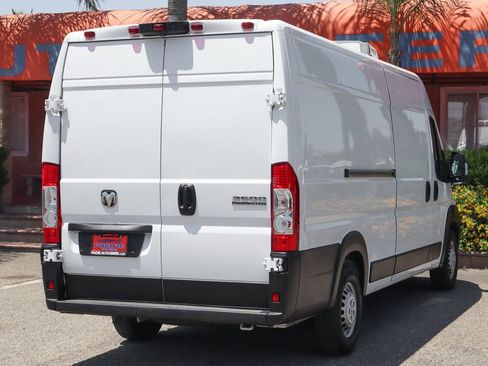 Used 2025 RAM ProMaster 3500 w/ Convenience Group FWD image 9