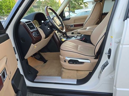 Used 2010 Land Rover Range Rover HSE LUX AWD/4WD image 11