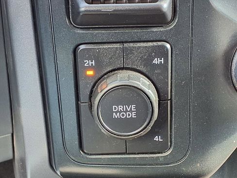 Used 2025 Ford F150 XLT w/ Equipment Group 301A Standard image 18