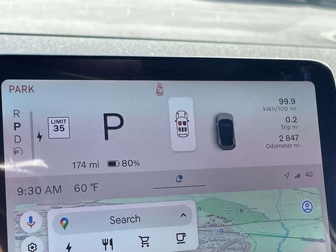 Certified 2025 Volvo EX30 Plus w/ Protection Package Premier image 15