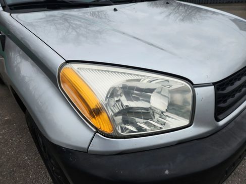 Used 2001 Toyota RAV4 4WD image 4