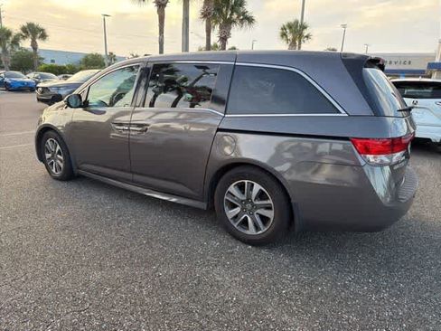 Used 2014 Honda Odyssey Touring Elite image 5