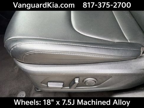 Certified 2025 Kia Sportage EX FWD image 16