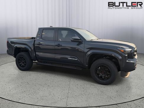 New 2026 Toyota Tacoma SR5 RWD image 7