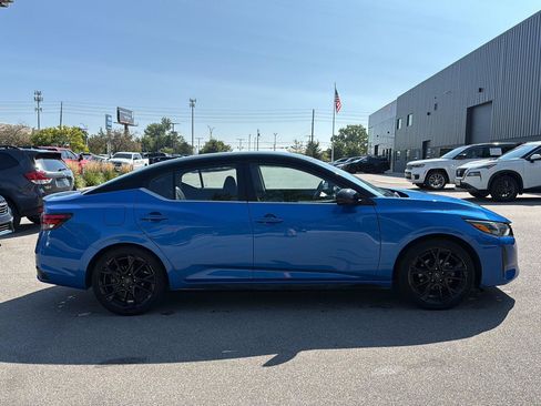 Used 2025 Nissan Sentra SR w/ Midnight Edition FWD image 2