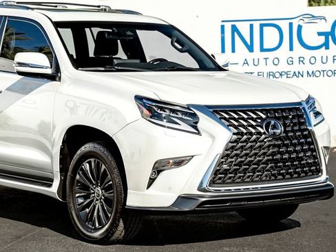 Used 2023 Lexus GX 460 Premium w/ Accessory Package AWD/4WD image 5