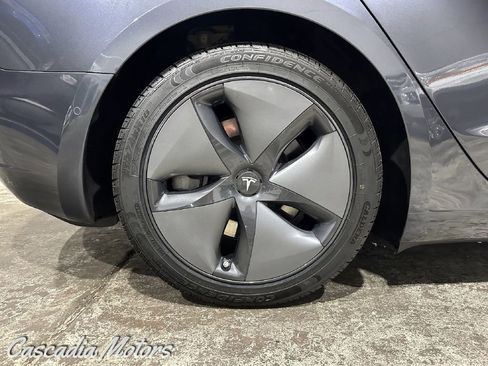 Used 2019 Tesla Model 3 Long Range AWD/4WD image 31