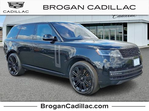 Used 2023 Land Rover Range Rover SE AWD/4WD image 1