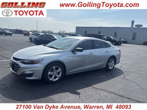 Used 2019 Chevrolet Malibu LS image 1