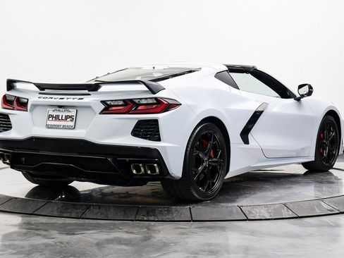 Used 2021 Chevrolet Corvette Stingray Preferred Cpe w/ Z51 Performance Package image 13
