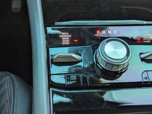 Used 2024 Jeep Grand Cherokee Summit w/ High Altitude Package image 30