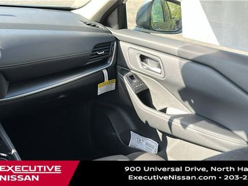 New 2026 Nissan Rogue SV image 25