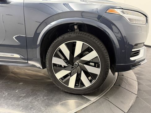 Used 2023 Volvo XC90 T8 Ultimate image 9