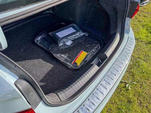 New 2026 Volkswagen Jetta SE image 23