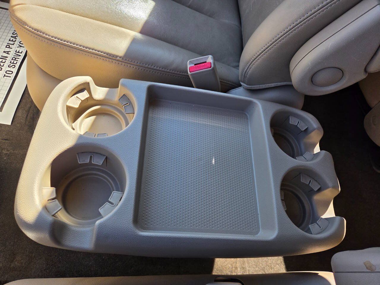 Used 2012 Kia Sedona EX w/ Luxury Pkg FWD image 18