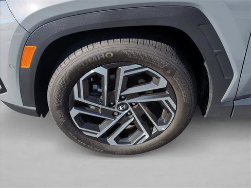 Certified 2025 Hyundai Tucson Limited image 24