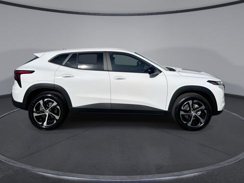 New 2026 Chevrolet Trax RS w/ Driver Confidence Package FWD image 14
