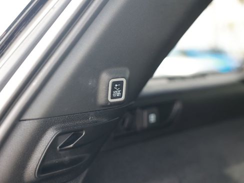 Used 2022 Jeep Grand Cherokee Overland AWD/4WD image 41
