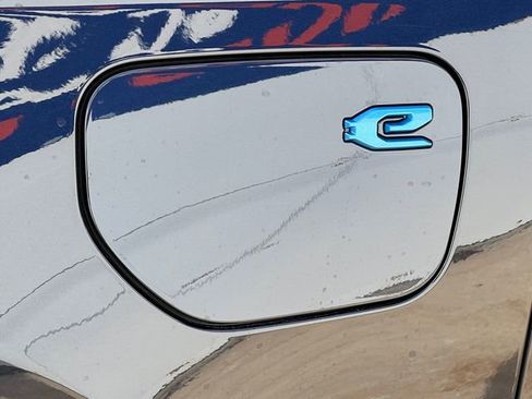 Used 2022 Jeep Grand Cherokee Limited 4xe image 9