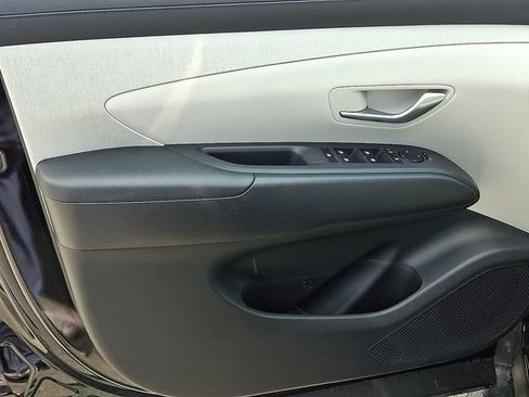 Certified 2025 Hyundai Tucson SEL AWD/4WD image 12