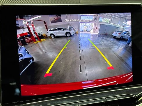 Used 2022 Jeep Compass Limited image 19