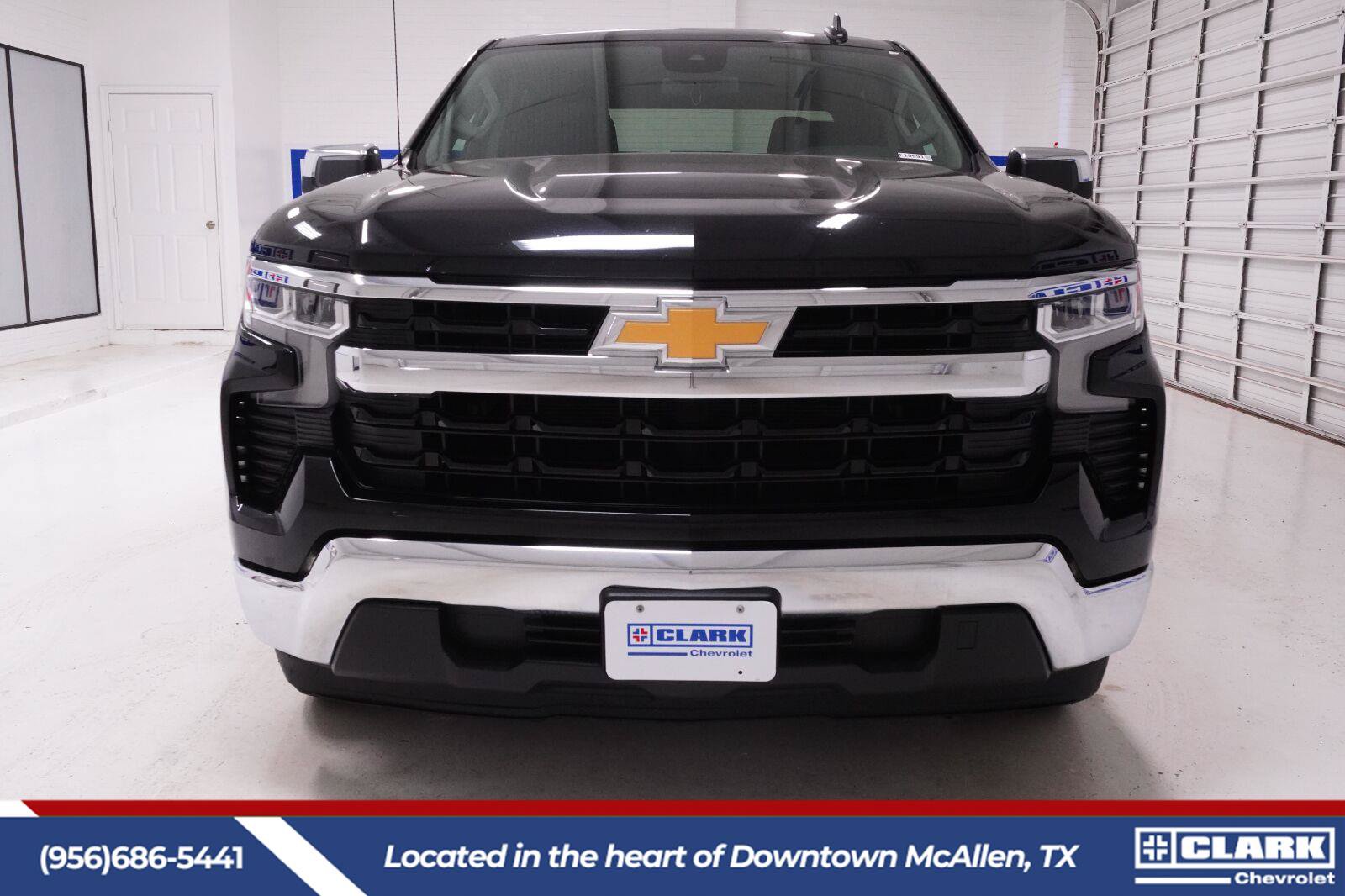 Used 2025 Chevrolet Silverado 1500 LT RWD image 3