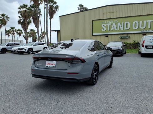 Certified 2025 Honda Accord SE image 8
