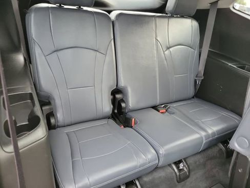 Used 2018 Buick Enclave Premium FWD image 24