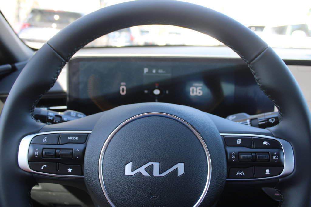 New 2026 Kia K5 GT-Line w/ GT-Line Premium Package FWD image 25