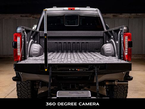 Used 2023 Ford F250 Lariat w/ Sport Appearance Package image 9