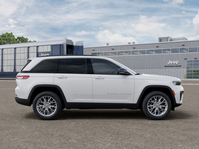 New 2027 Jeep Grand Cherokee Limited RWD image 21