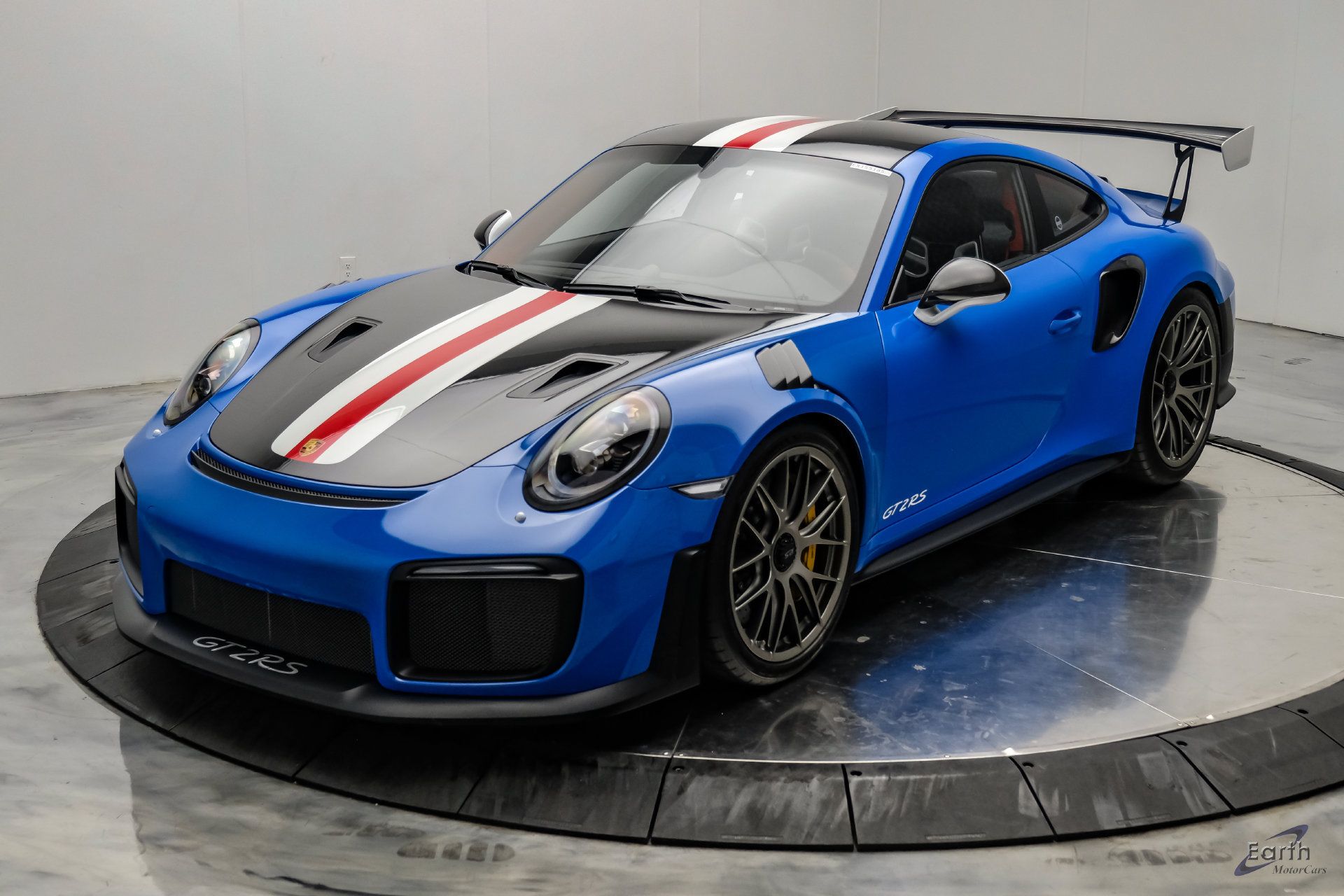 Used 2019 Porsche 911 GT2 RS RWD image 7