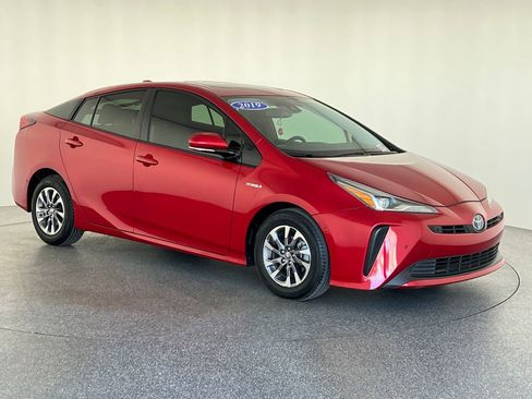 Used 2019 Toyota Prius image 9