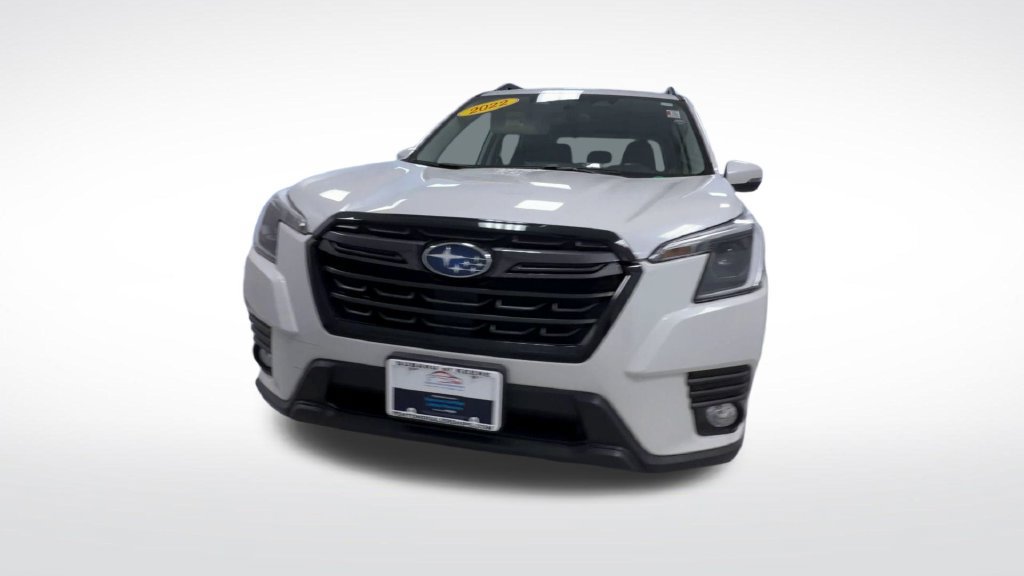 Used 2022 Subaru Forester Limited AWD/4WD image 3