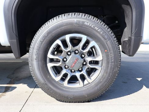 New 2026 GMC Sierra 3500 SLT w/ SLT Convenience Package AWD/4WD image 49