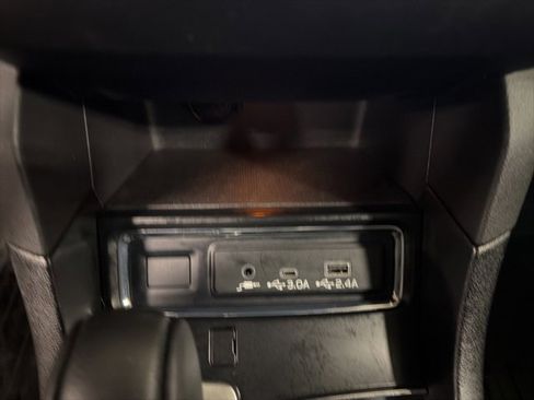 Used 2023 Subaru Ascent Premium w/ Convenience Package image 38