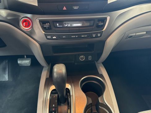 Used 2019 Honda Ridgeline RT image 19