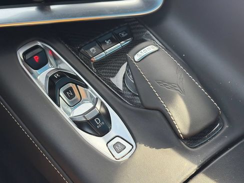 Used 2021 Chevrolet Corvette Stingray Premium Cpe w/ Z51 Performance Package RWD image 23