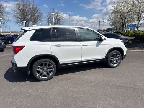 Used 2023 Honda Passport EX-L image 12