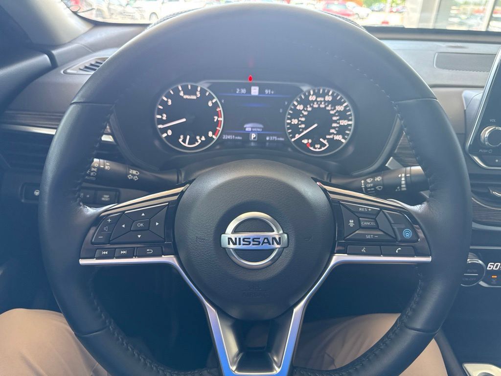Used 2020 Nissan Altima 2.5 Platinum FWD image 15