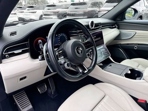 Used 2023 Maserati Grecale Modena image 10