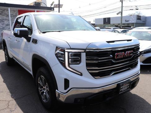 Used 2025 GMC Sierra 1500 SLT image 7