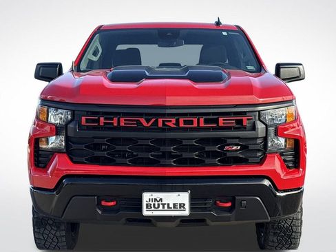 Used 2025 Chevrolet Silverado 1500 Custom Trail Boss AWD/4WD image 11