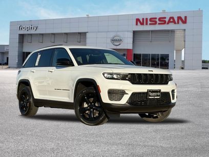 Used 2022 Jeep Grand Cherokee Altitude