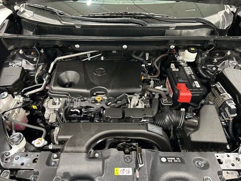 Used 2019 Toyota RAV4 Limited image 30