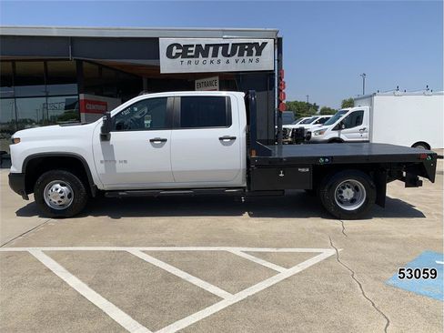 Used 2025 Chevrolet Silverado 3500 W/T w/ WT Convenience Package AWD/4WD image 4
