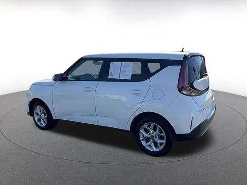 Used 2025 Kia Soul LX w/ LX Technology Package image 10