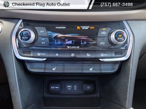 Used 2019 Hyundai Santa Fe Limited FWD image 24