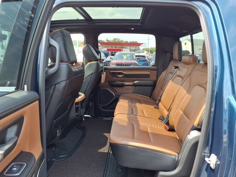 Used 2023 RAM 1500 Limited w/ Body Color Bumper Group AWD/4WD image 11