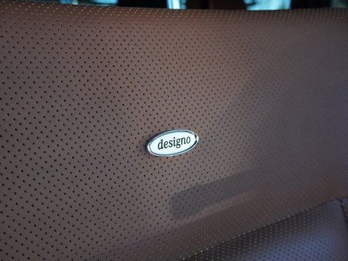 Used 2015 Mercedes-Benz G 63 AMG 4MATIC image 33